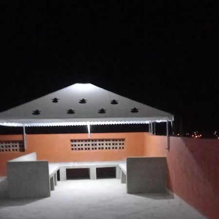 Karaz Homestay Grand Appartement Avec Rooftop Monte Arrouit Exterior photo