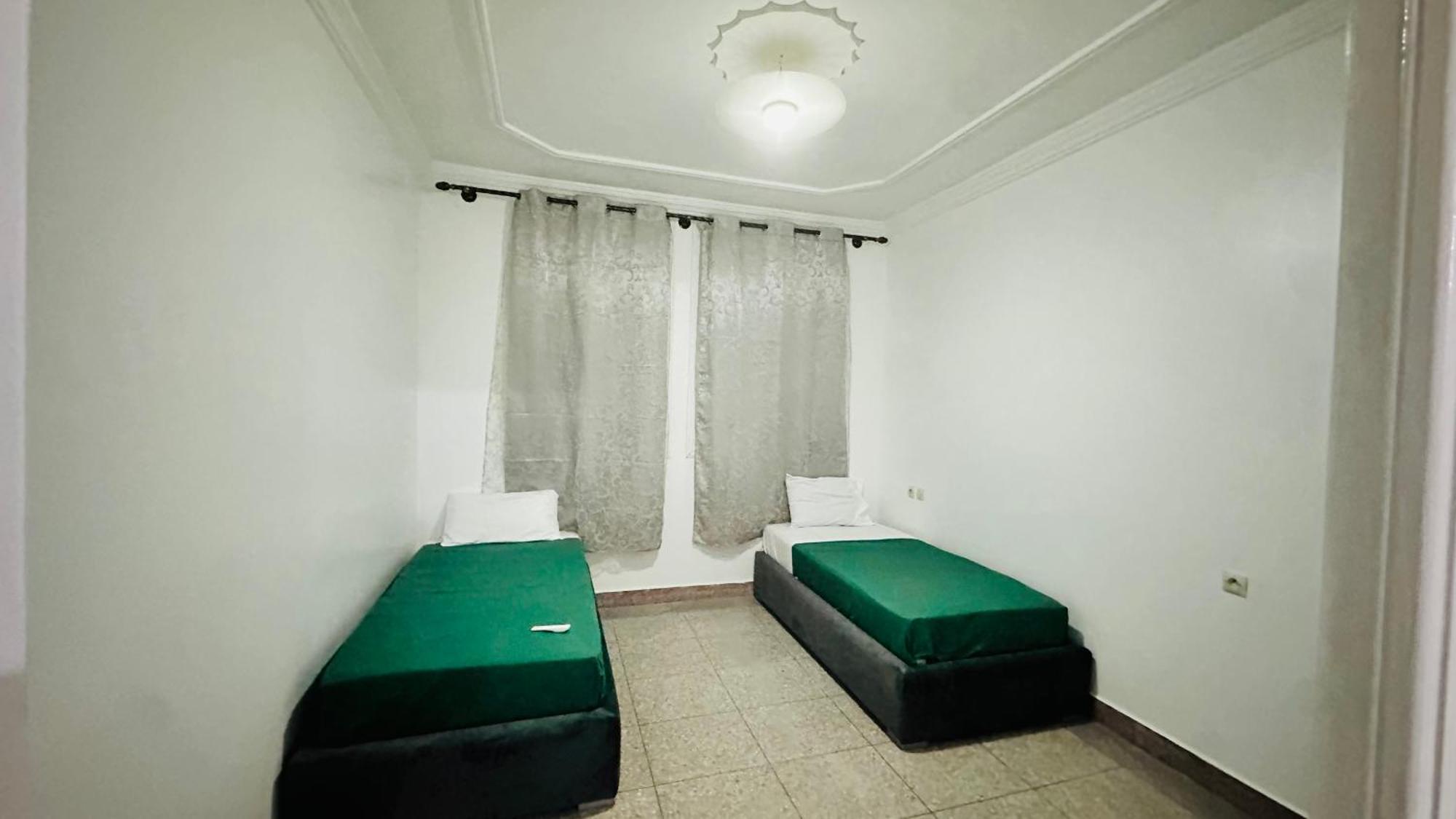 Karaz Homestay Grand Appartement Avec Rooftop Monte Arrouit Exterior photo