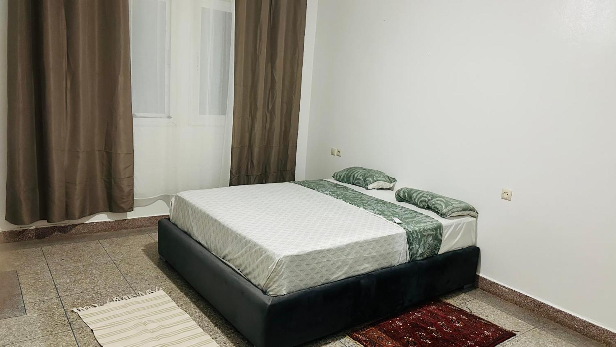 Karaz Homestay Grand Appartement Avec Rooftop Monte Arrouit Exterior photo